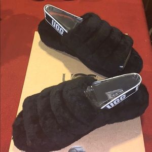 Black Ugg Fluffy Slides